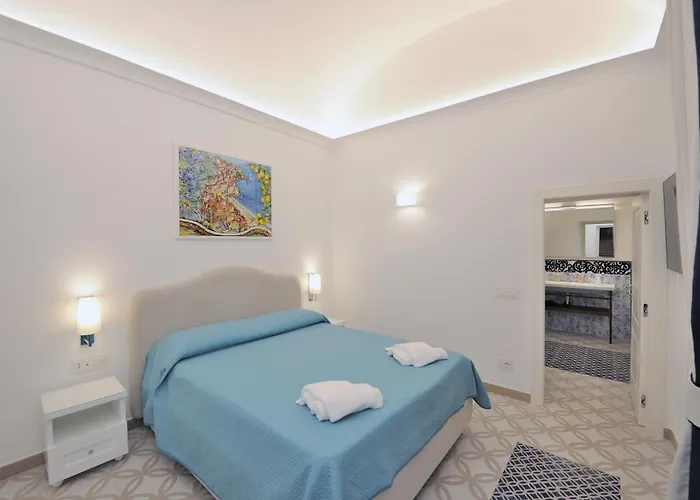 Paradise House Apartman *