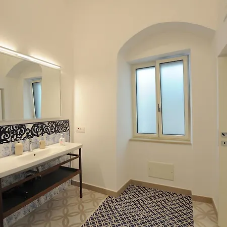 Apartment Paradise House *