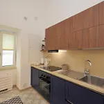 Paradise House 아파트